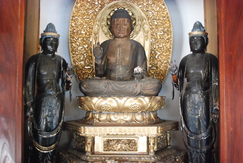 【県指定】木造薬師如来坐像及び両脇侍像