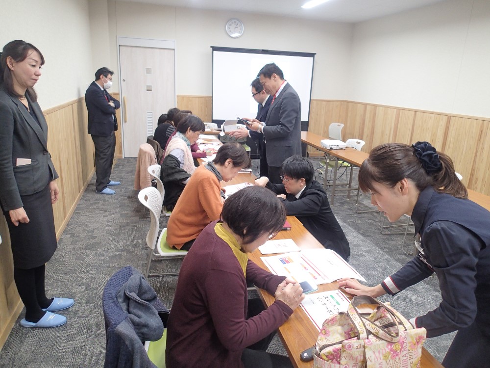 スマートフォン教室の様子の画像1