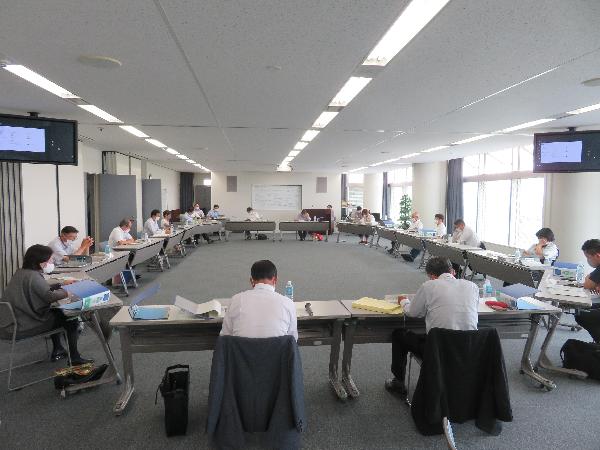 全体会の様子の画像