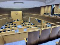 傍聴席から見た議場